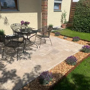 Vier-zimmer-wohnung Mit Garten Zwischen Salzburg Und Koenigssee Ainring